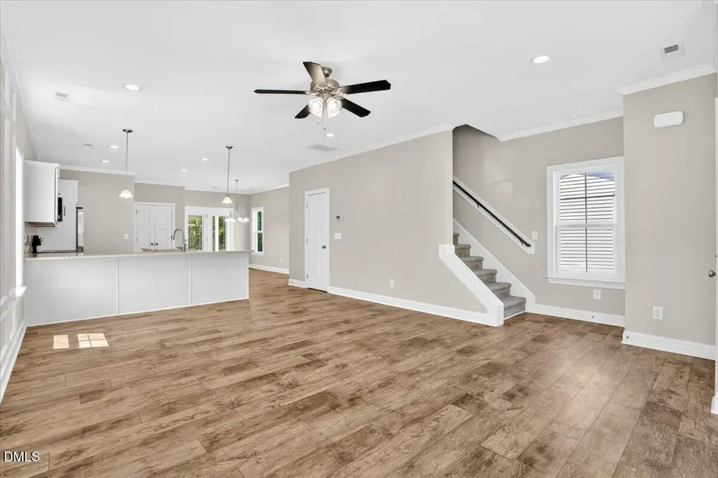 706 S Pollock Street Selma NC 27576