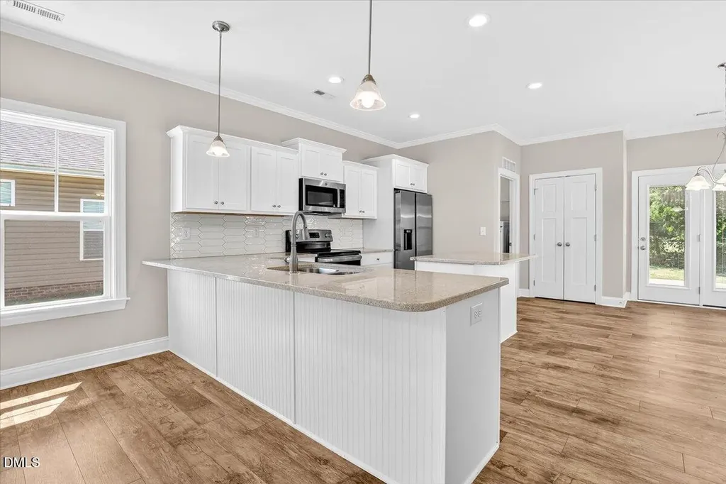 706 S Pollock Street Selma NC 27576