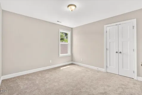 706 S Pollock Street Selma NC 27576