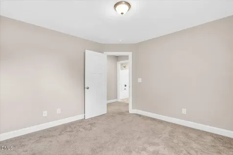 706 S Pollock Street Selma NC 27576