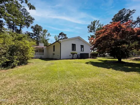 108 Oak Street Pine Level NC 27568