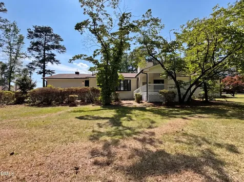 108 Oak Street Pine Level NC 27568