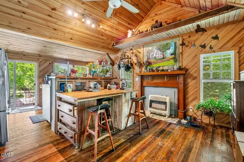 8262 Nc-87 Snow Camp NC 27349