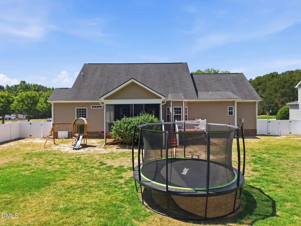 62 Corvina Drive Clayton NC 27520