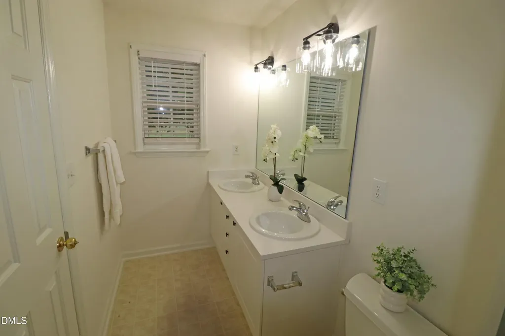 2332 Persimmon Ridge Drive Raleigh NC 27604