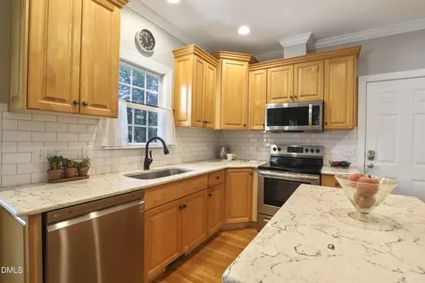 212 Kingsport Road Holly Springs NC 27540