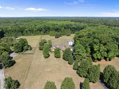 7418 Cummings Drive Mebane NC 27302
