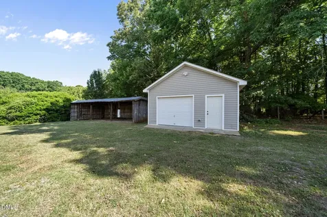 7418 Cummings Drive Mebane NC 27302