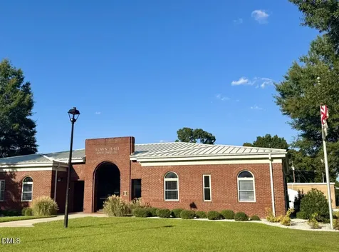 409 Pecan Valley Way Four Oaks NC 27524