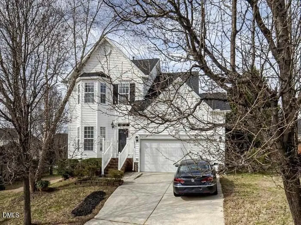 5513 Glencree Court Raleigh NC 27612