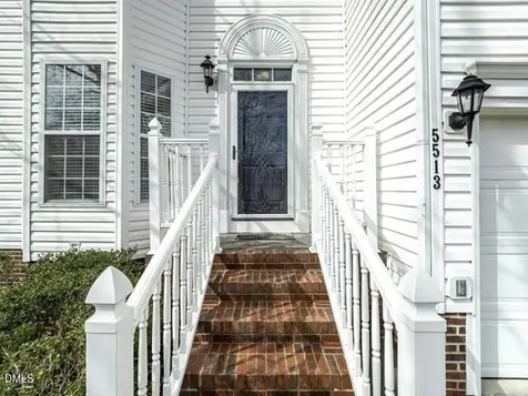 5513 Glencree Court Raleigh NC 27612