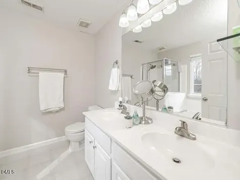 5513 Glencree Court Raleigh NC 27612