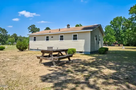 9932 Straight Gate Road Whitakers NC 27891