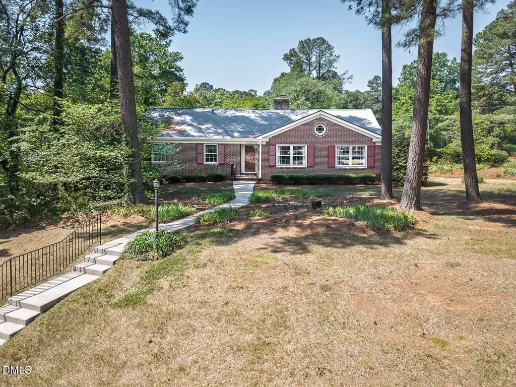 3007 Charwood Place Raleigh NC 27612
