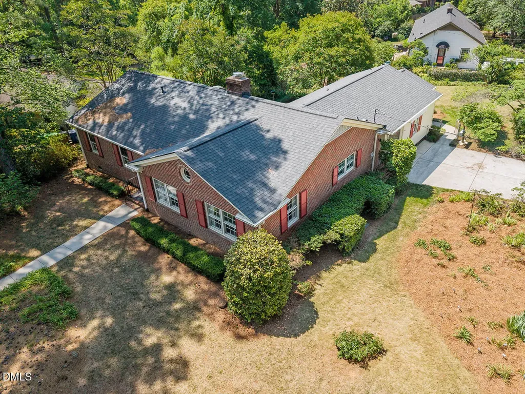 3007 Charwood Place Raleigh NC 27612