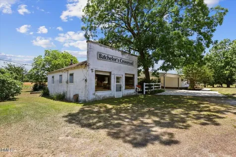 3375 Old White Oak Road Nashville NC 27856