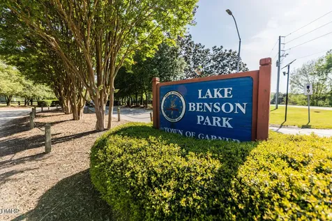 408 Lakeside Drive Garner NC 27529
