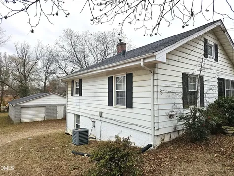 901 Grace Avenue Burlington NC 27217