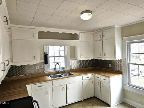 901 Grace Avenue Burlington NC 27217