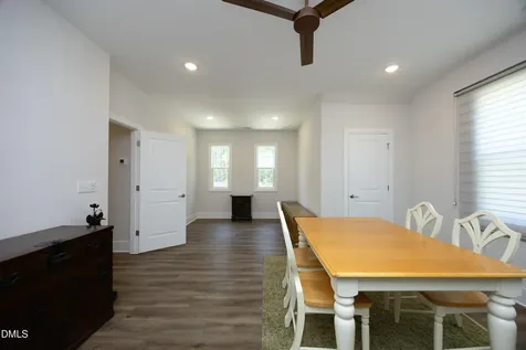 1612 Henley View Place Apex NC 27523
