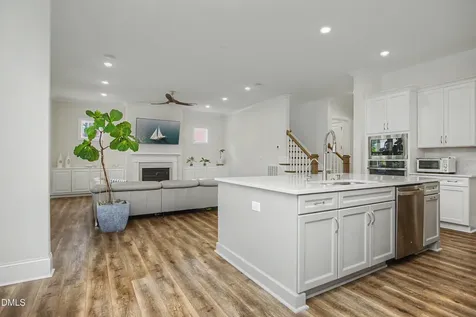 1612 Henley View Place Apex NC 27523