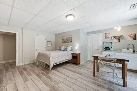 1940 Arbor Drive Burlington NC 27215