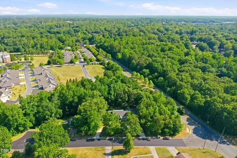 1940 Arbor Drive Burlington NC 27215
