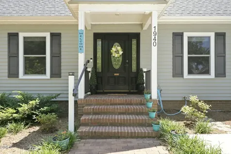 1940 Arbor Drive Burlington NC 27215