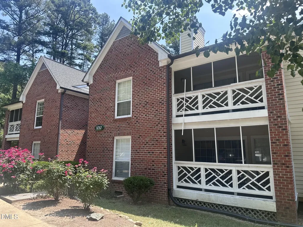 1010 Kingswood Drive Chapel Hill NC 27517