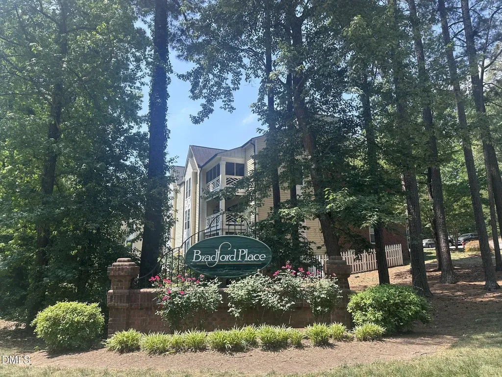1010 Kingswood Drive Chapel Hill NC 27517