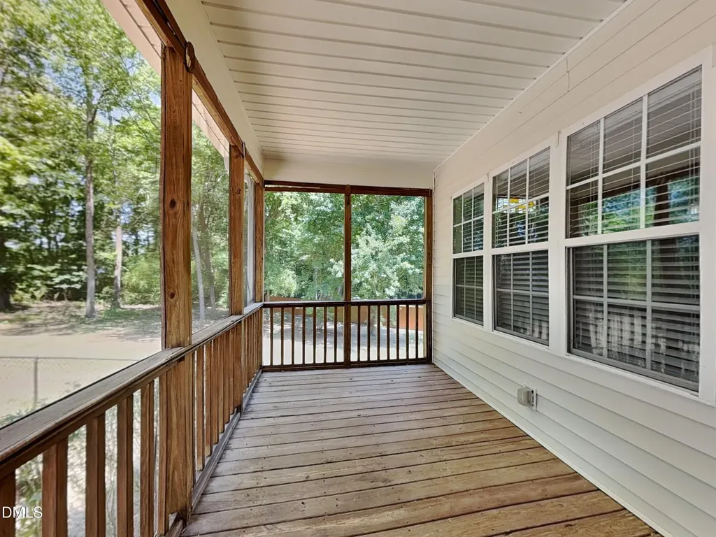 57 Bayliner Court Clayton NC 27520