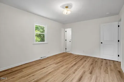 908 Tanglewood Drive Cary NC 27511