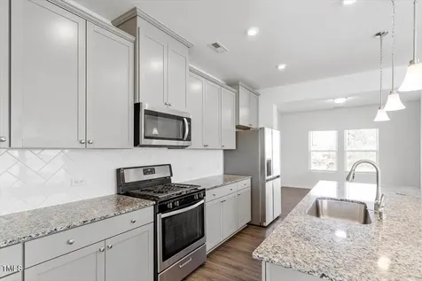 1018 Salt Glaze Lane Cary NC 27519