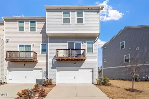 1018 Salt Glaze Lane Cary NC 27519