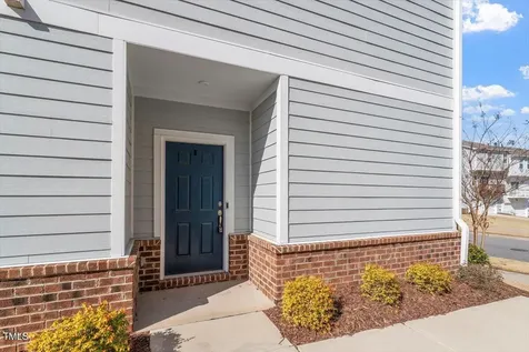 1018 Salt Glaze Lane Cary NC 27519