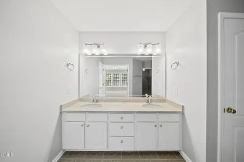2507 Cranswick Place Apex NC 27523