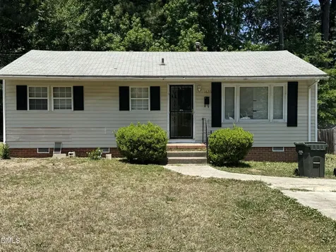 1635 Greenbriar Road Durham NC 27701