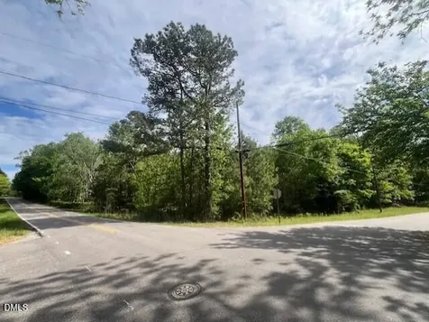 205 & 210 W Hill Avenue N Hillsborough NC 27278