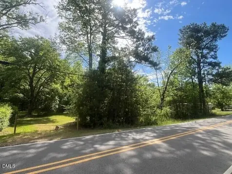 205 & 210 W Hill Avenue N Hillsborough NC 27278