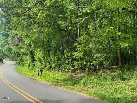 205 & 210 W Hill Avenue N Hillsborough NC 27278