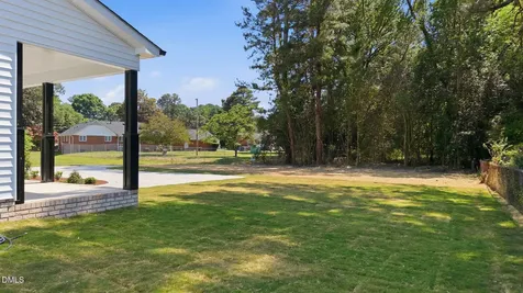 2212 M L King Jr Parkway SE Wilson NC 27893