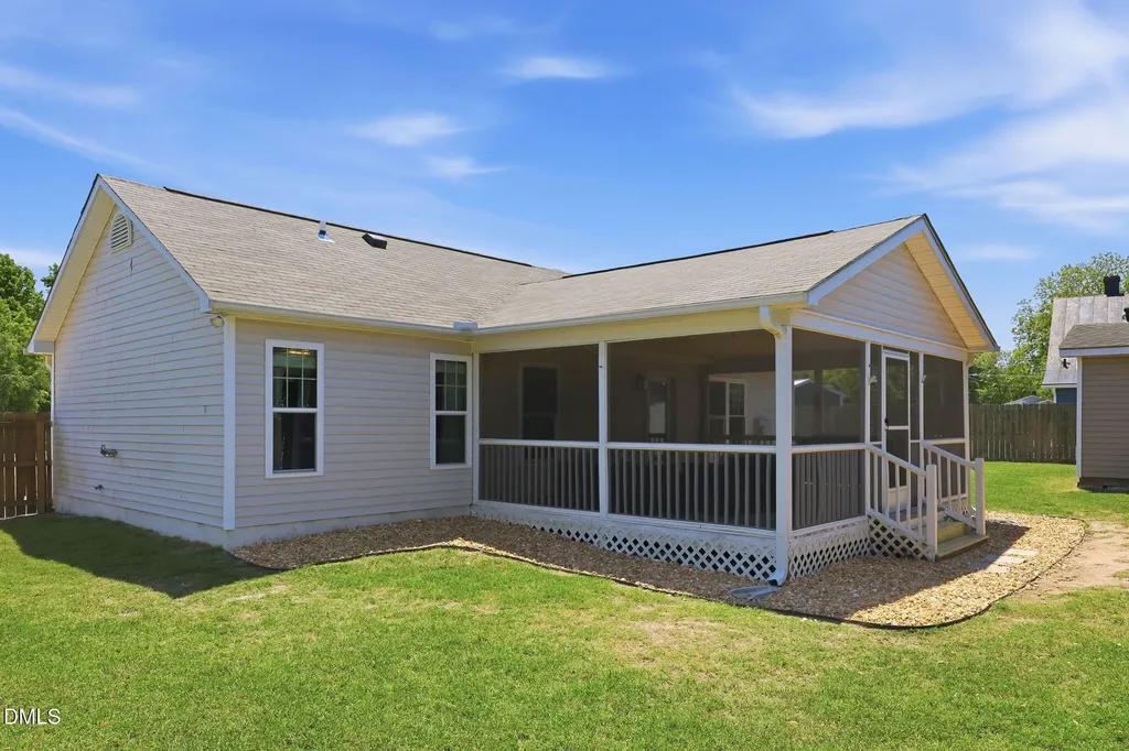114 S Wynbrooke Lane Selma NC 27576