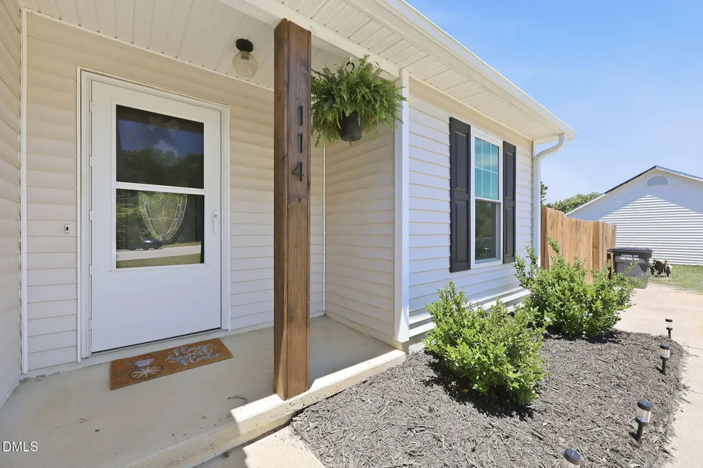114 S Wynbrooke Lane Selma NC 27576