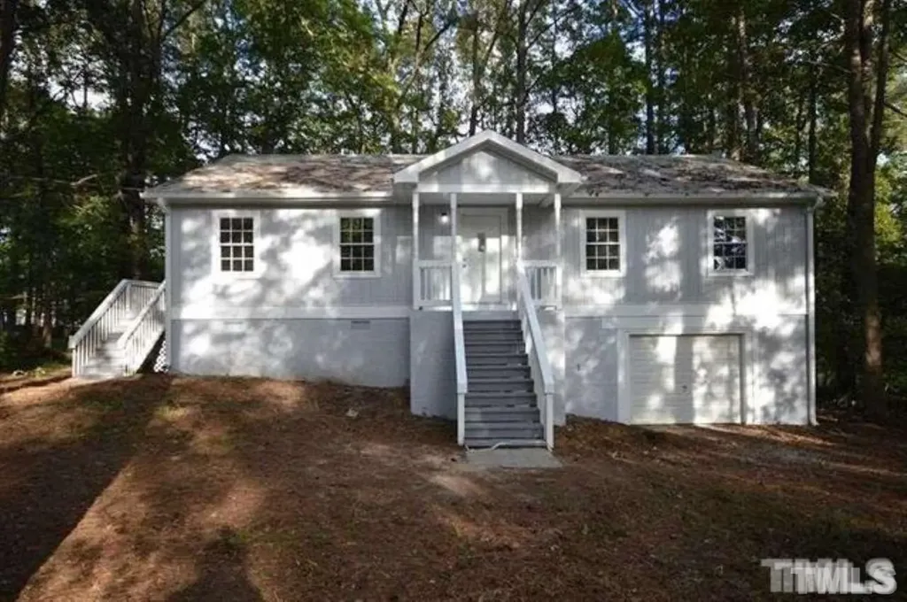 106 N Bell Haven Street Apex NC 27539