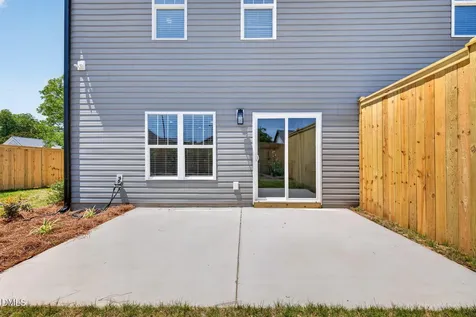 40 N Carrie Street Coats NC 27521