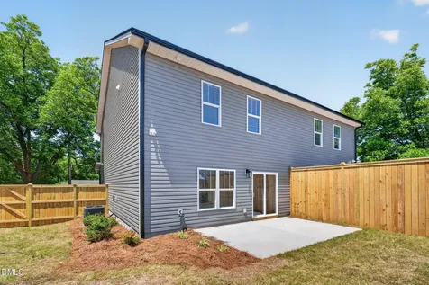 40 N Carrie Street Coats NC 27521