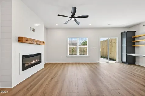44 N Carrie Street Coats NC 27521