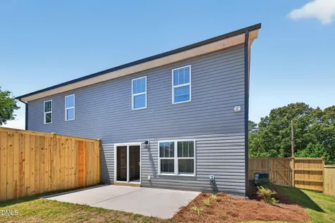 44 N Carrie Street Coats NC 27521