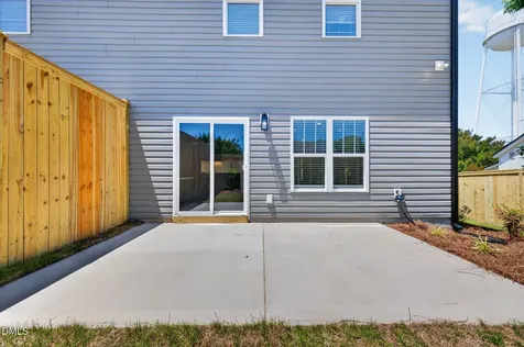 44 N Carrie Street Coats NC 27521