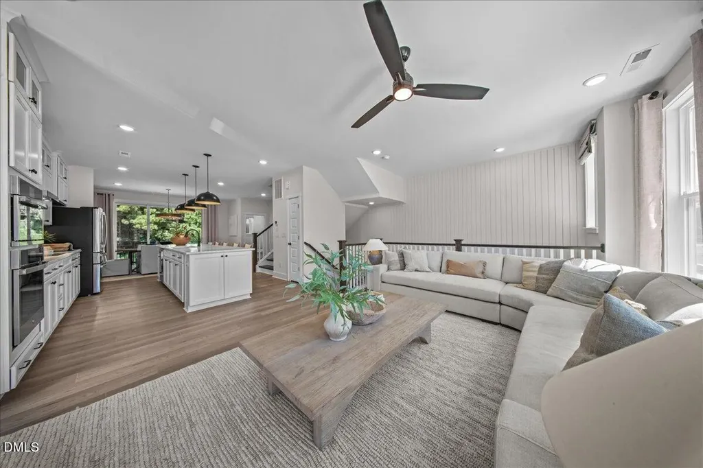 10913 Bayflower Way Raleigh NC 27617